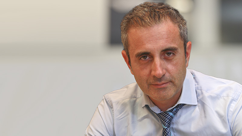 Dr. Luis Senís